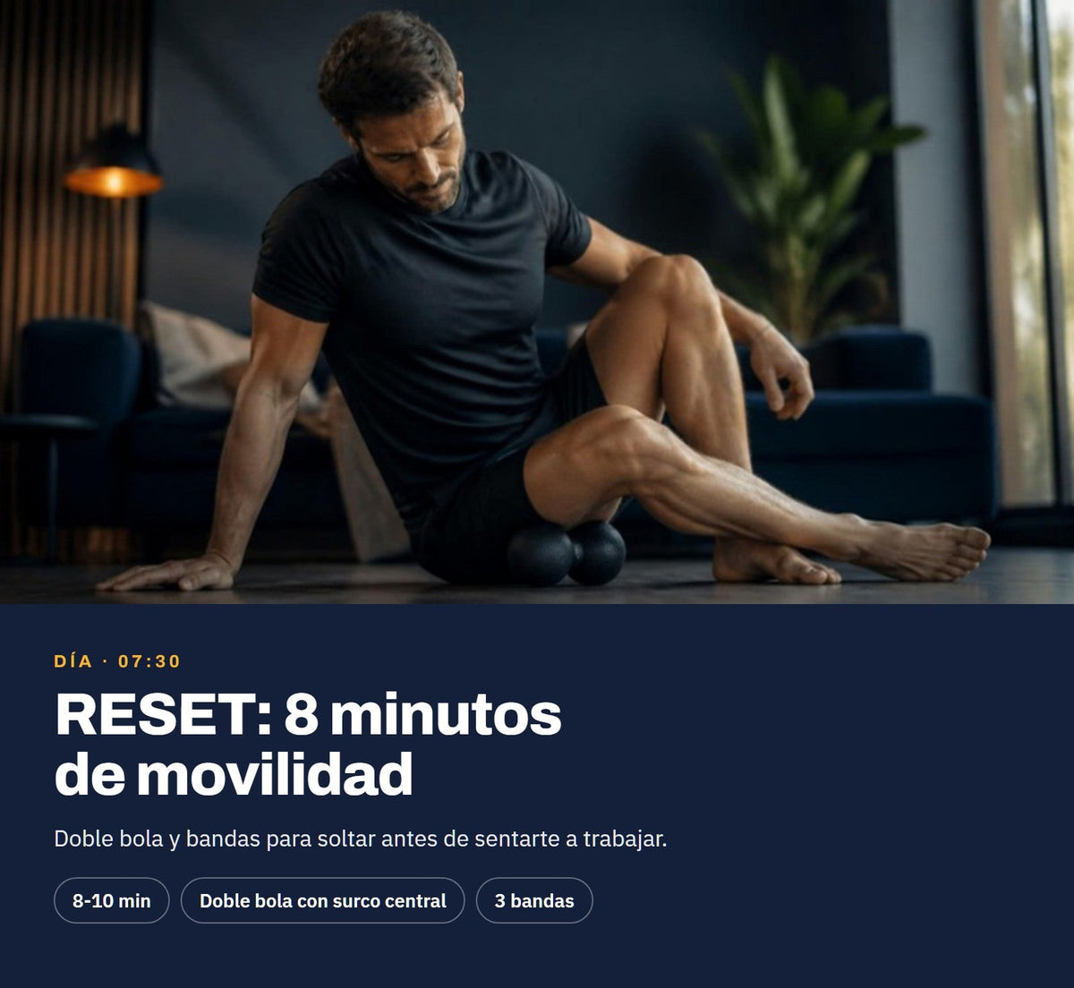 Hombre haciendo 8 minutos de movilidad con la doble bola RESET